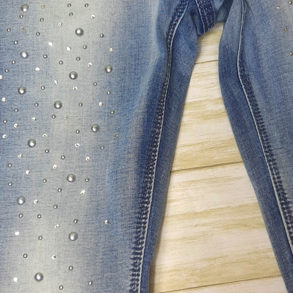 Ladies Rhinestone Jeans - Picture 6 of 10